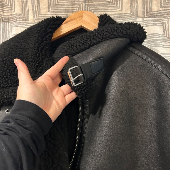 Women's Zara Jacket - Picture 3 of 5